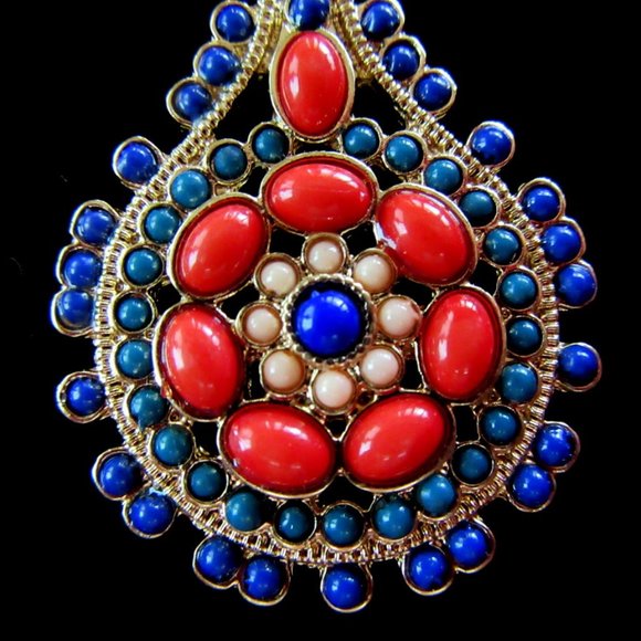 Coral orange & blue beaded dangling earrings - Picture 4 of 5